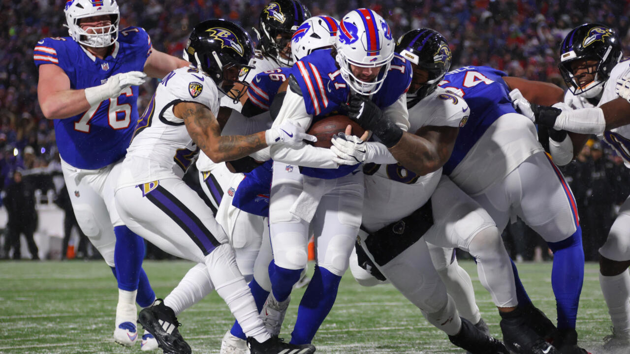 Allen outguns Jackson as Bills beat Ravens, Eagles sink Rams