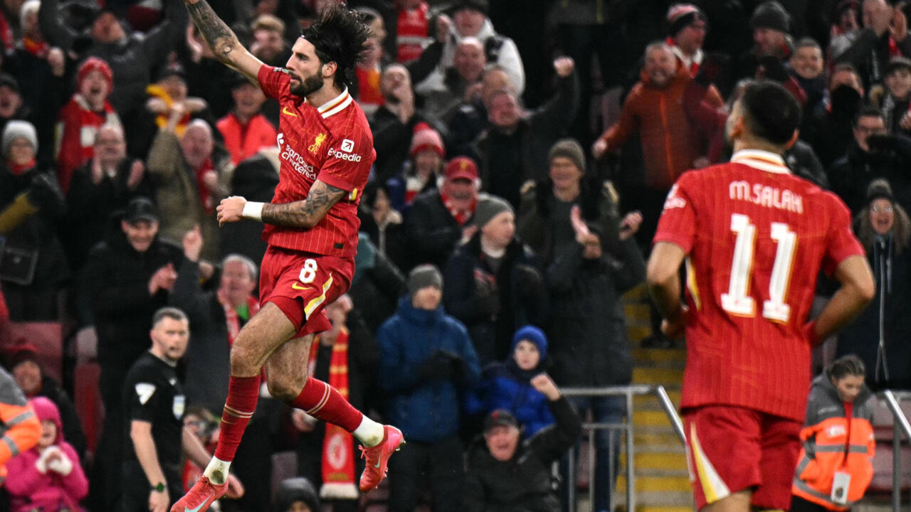 Liverpool thrash Spurs to reach League Cup final